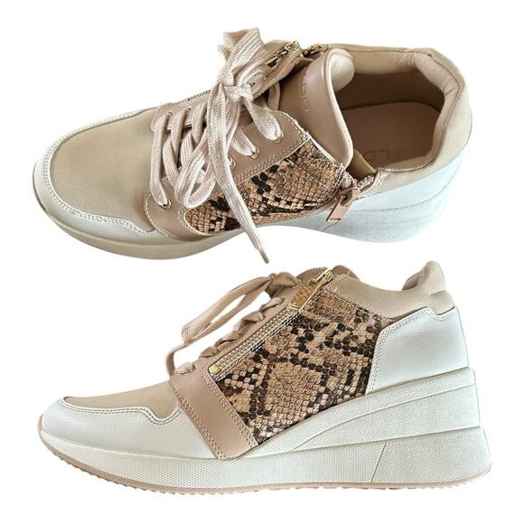 Aldo Sneakers Womens  8.5 Neutral Tones Textured Snake Print and Side Zippers - Picture 2 of 5